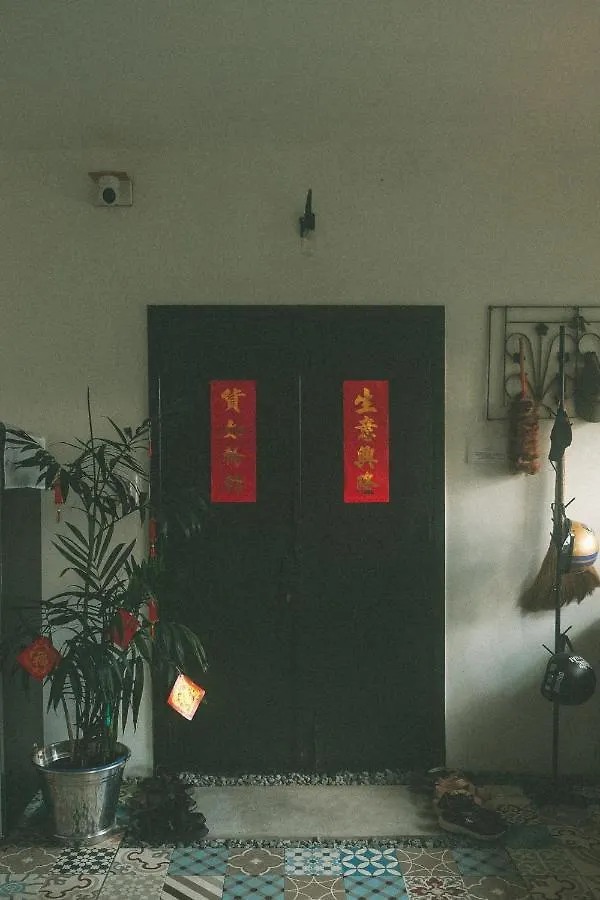 Homestay - Male Shared Dorm - View Song Tren Ban Dao Thanh Da - Binh Thanh - Sai Gon Ho Chi Minh City