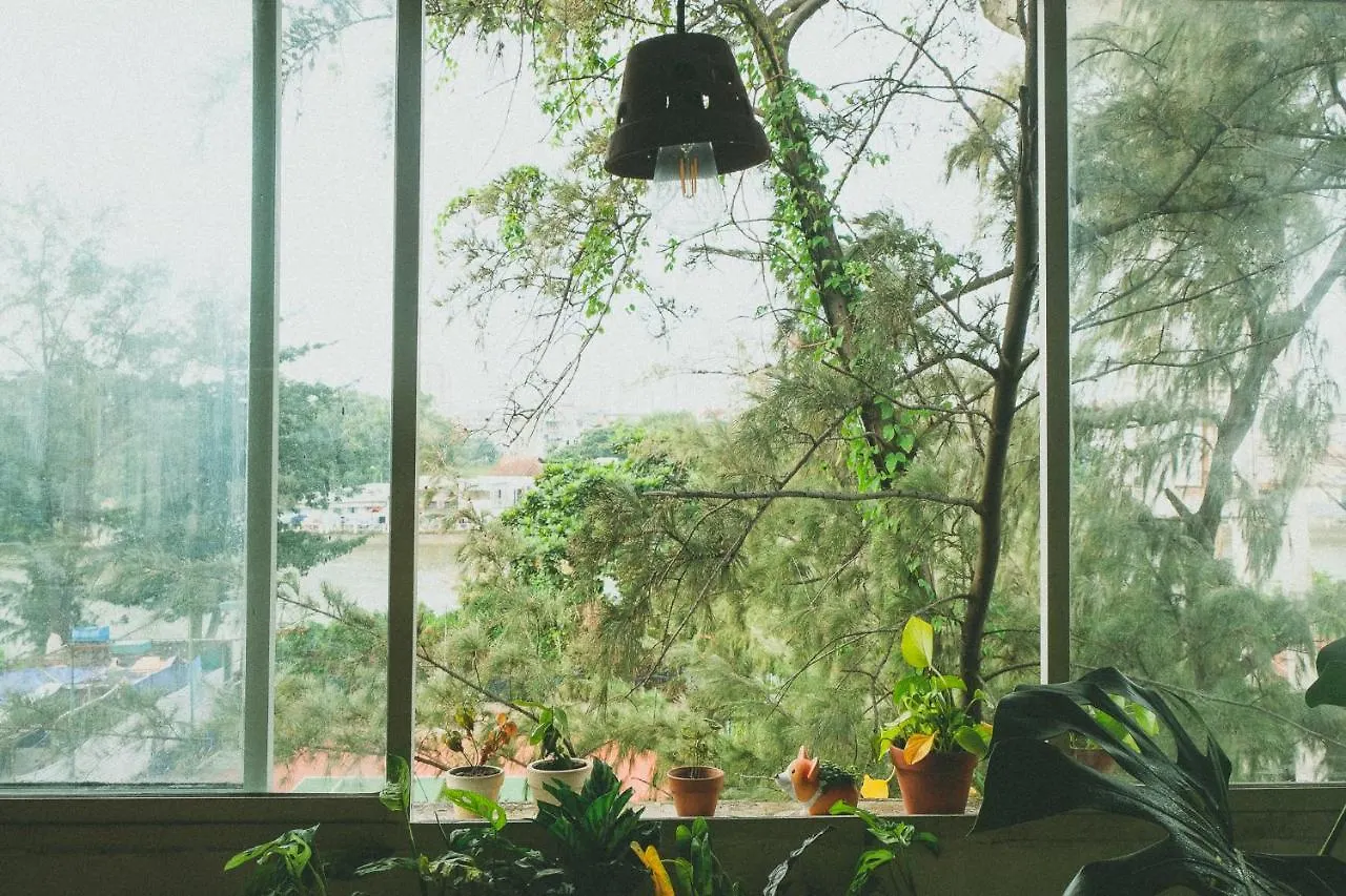 Homestay - Male Shared Dorm - View Song Tren Ban Dao Thanh Da - Binh Thanh - Sai Gon Ho Chi Minh City