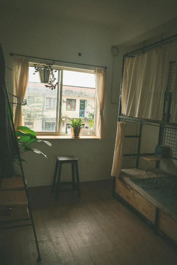 Homestay - Male Shared Dorm - View Song Tren Ban Dao Thanh Da - Binh Thanh - Sai Gon Ho Chi Minh City